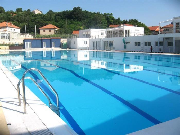 Apartment Lavanda - Suite Sinj Bagian luar foto