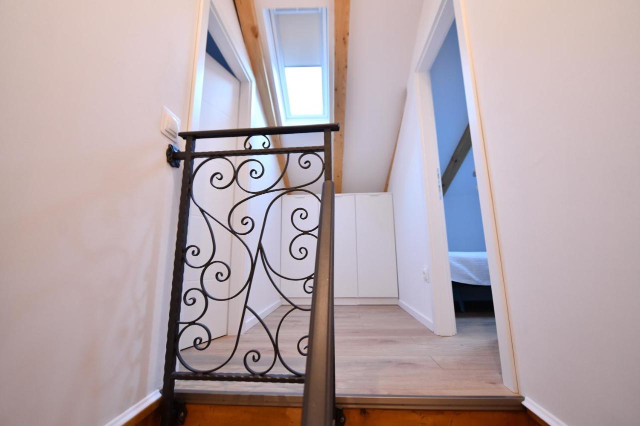 Apartment Lavanda - Suite Sinj Bagian luar foto