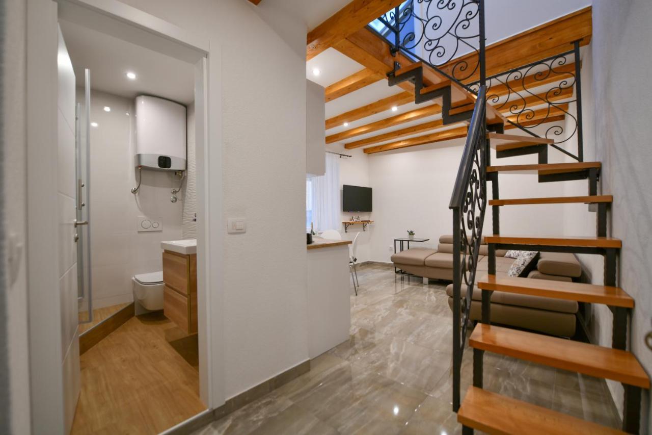 Apartment Lavanda - Suite Sinj Bagian luar foto