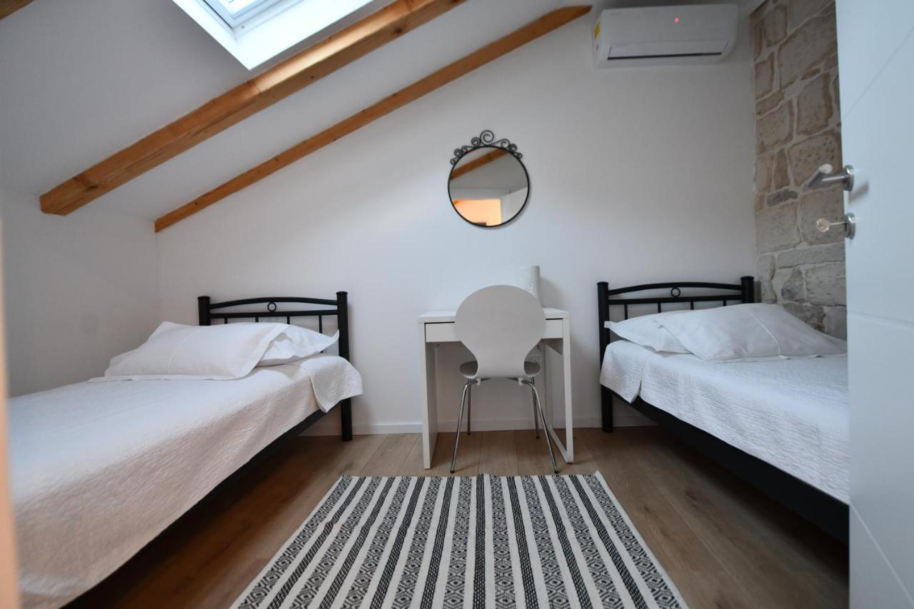 Apartment Lavanda - Suite Sinj Bagian luar foto